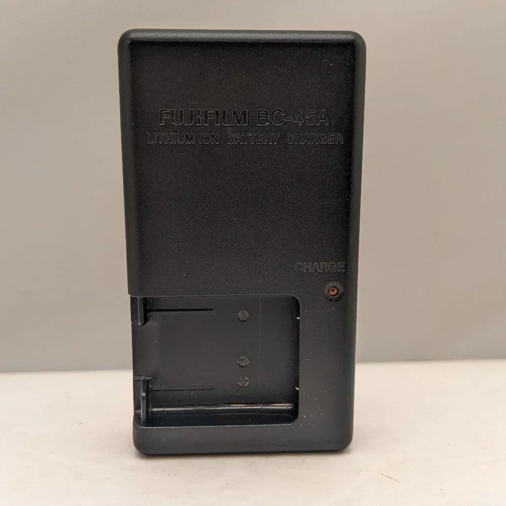FUJIFILM Class 2 Lithium Ion Battery Charger [ ONLY ] | BC-45A | USED
